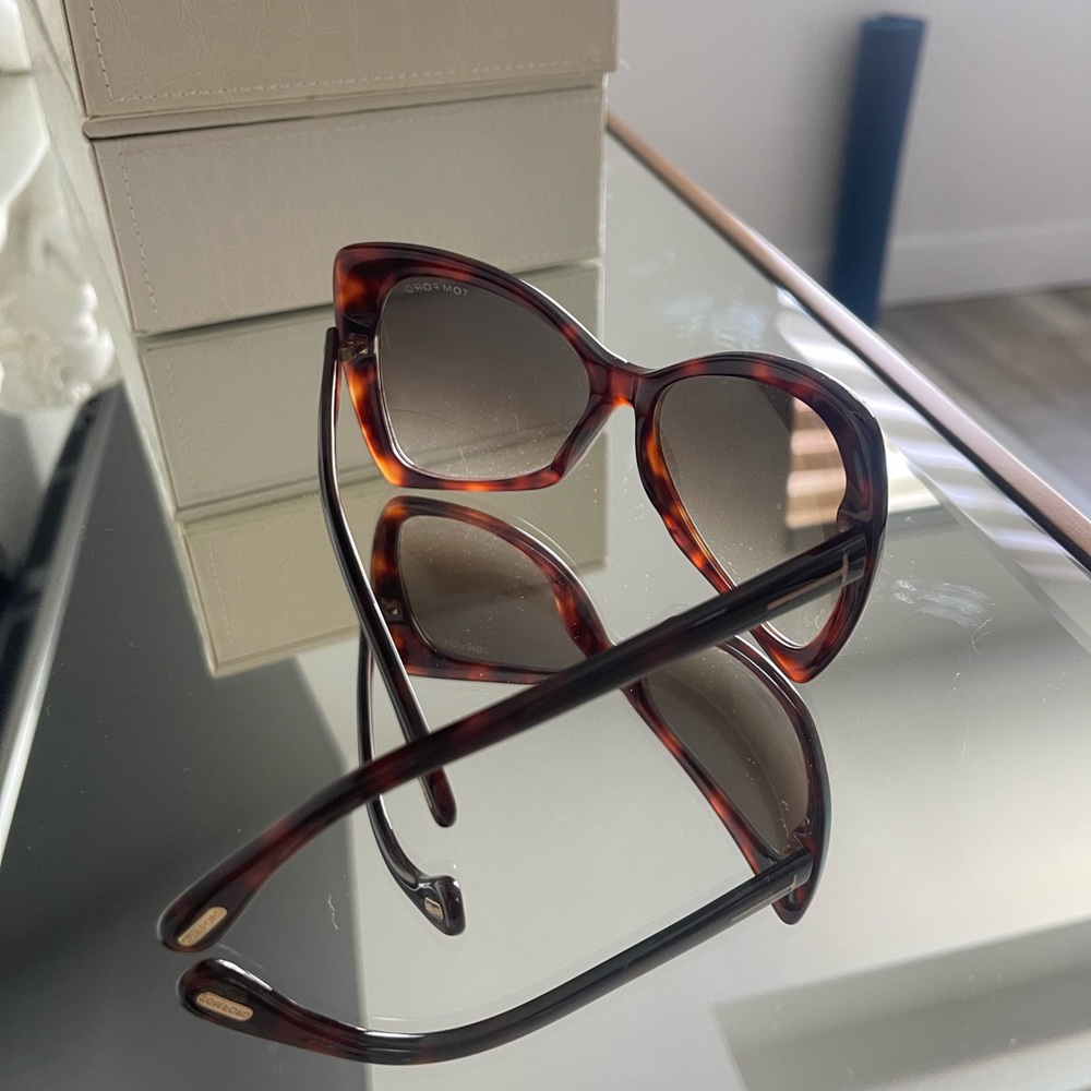 Tom Ford women’s sunglasses - Picture 1 of 4